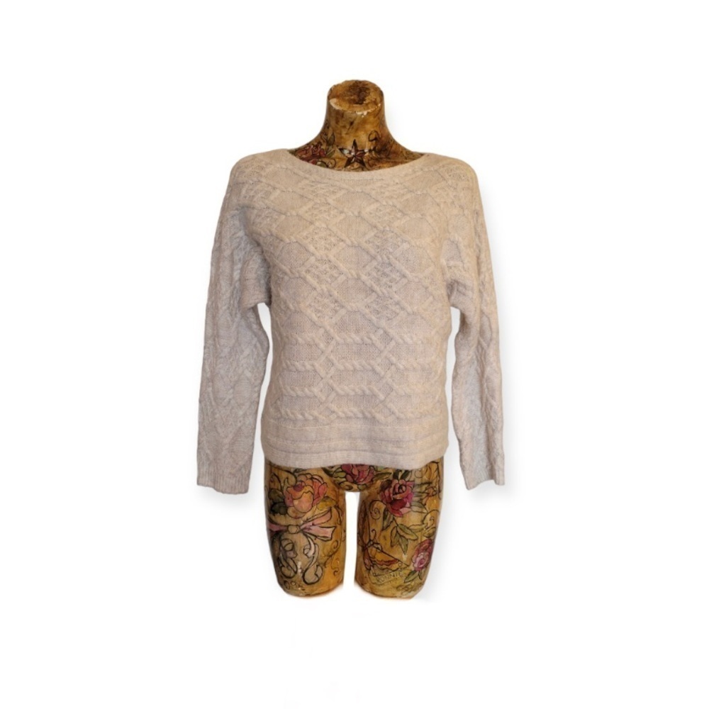 Rachel Ashwell cream sweater Small knit top